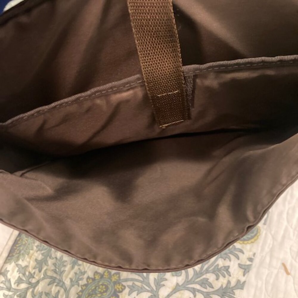 SALE - Men's or Women's Brown Crossbody Leather Messenger Bag - Picture 5 of 8